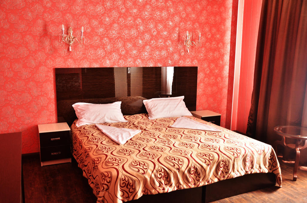 Voyage Hotel Bishkek Room photo