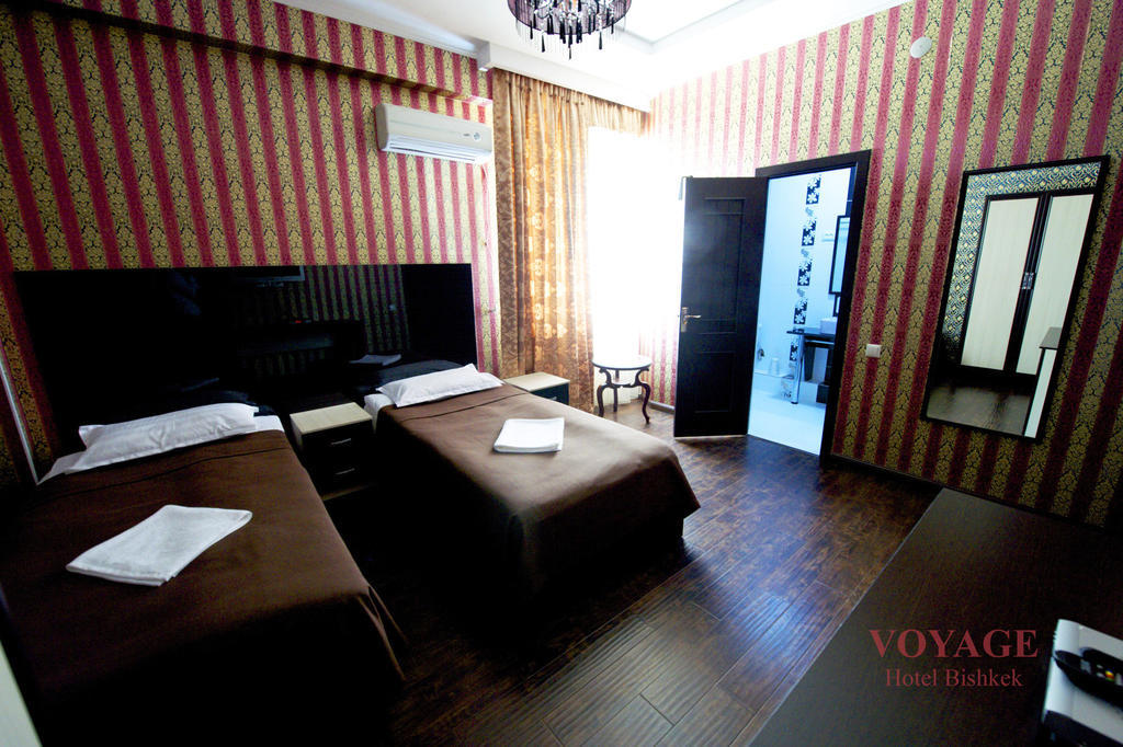 Voyage Hotel Bishkek Room photo
