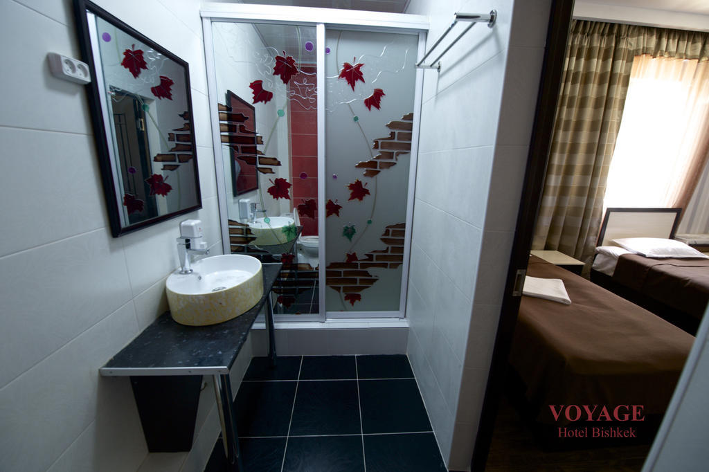 Voyage Hotel Bishkek Room photo