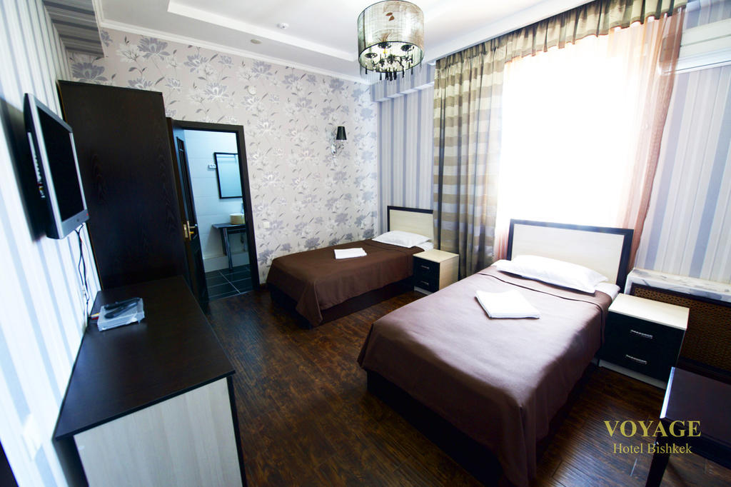 Voyage Hotel Bishkek Room photo