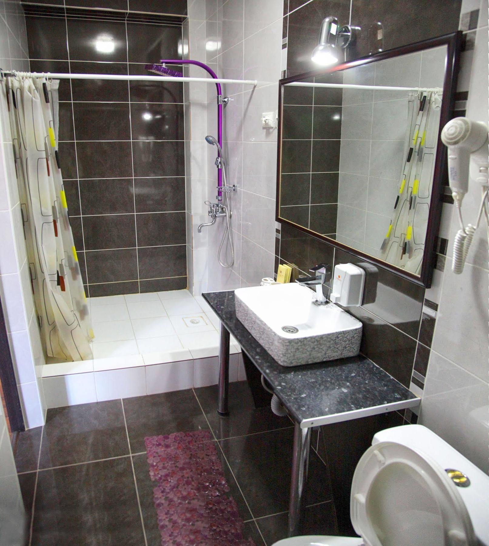 Voyage Hotel Bishkek Exterior photo