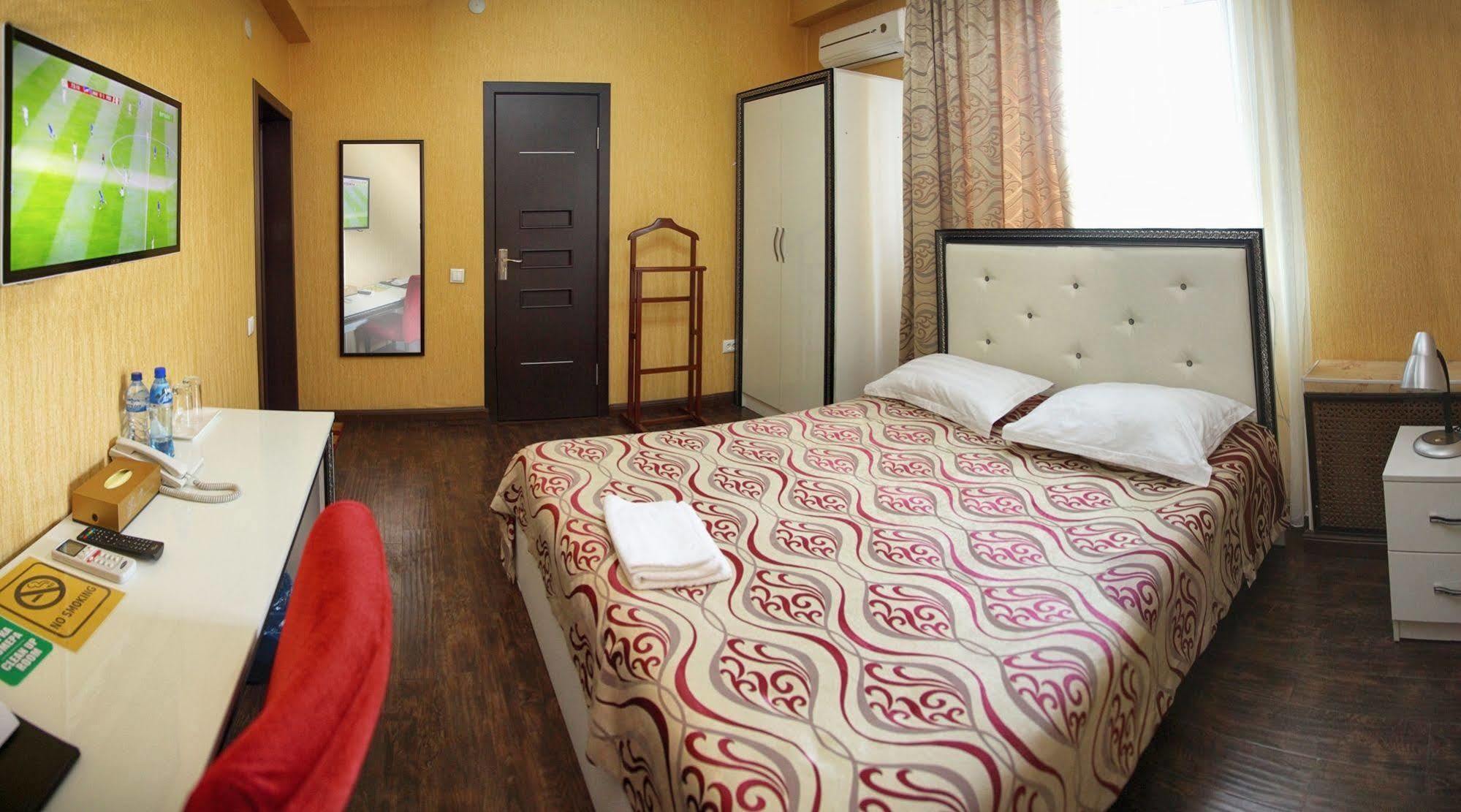 Voyage Hotel Bishkek Exterior photo